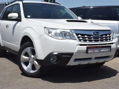 Blanc Occasion 2012 Subaru Forester SUV | 9 900 €