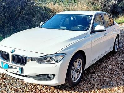 Blanc Occasion 2014 BMW 316 Sport Line Berline | 11 000 €