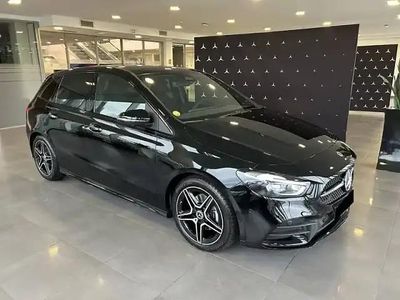 Occasion Mercedes B200 2025 Kosmosblack  met. Monospace