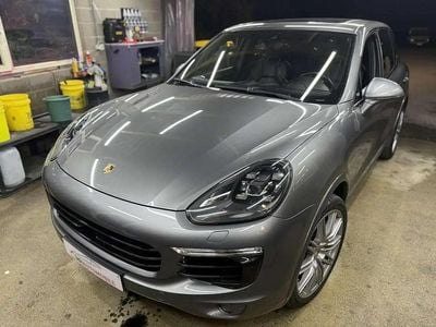 Gris Occasion 2016 Porsche Cayenne SUV | 29 000 €