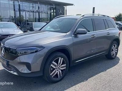 Mercedes EQB250+
