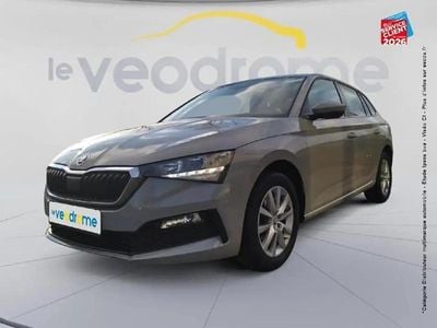 Occasion Skoda Scala Ambition 118 ch (86 kW) 2019 Gris perle spéciale Citadine