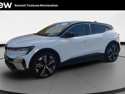 Blanc Occasion 2025 Renault Megane E-Tech Iconic Berline | 32 990 € (Prix cher)