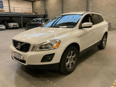 Blanc Occasion 2010 Volvo XC60 Momentum SUV | 12 990 €