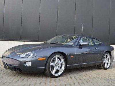 occasion Jaguar XK8 R 4.2i V8 Coupé 77.000 km !! Superbe état !!