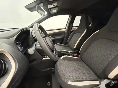 Occasion Toyota Aygo Design 72 ch (52 kW) 2025 Beige Citadine