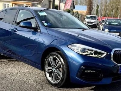 Bleu Occasion 2022 BMW 118 Sport Line Citadine | 17 990 € (Bon prix)