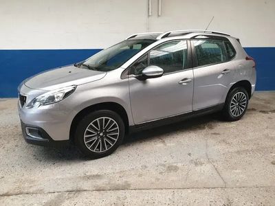 Gris Occasion 2017 Peugeot 2008 Active SUV | 13 890 € (Prix cher)