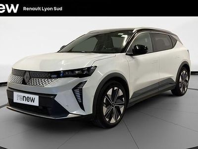 Blanc Occasion 2025 Renault Scenic E-Tech Techno SUV | 40 690 € (Prix cher)
