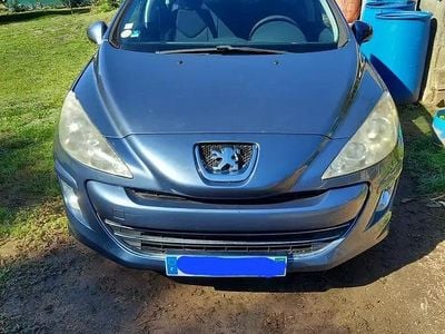 Gris Occasion 2009 Peugeot 308 Berline | 3 500 € (Prix assez cher)