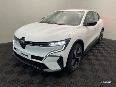 Blanc Occasion 2022 Renault Megane E-Tech Equilibre | 23 700 € (Prix juste)