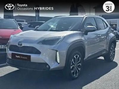 Gris minéral (m) Occasion 2024 Toyota Yaris Cross Design SUV | 23 990 € (Prix juste)