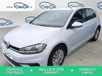 Blanc Occasion 2017 VW Golf Trendline Berline | 15 090 € (Bon prix)