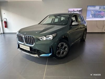 BMW iX1