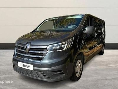 Gris Occasion 2022 Renault Trafic Zen Monospace | 27 499 € (Prix juste)