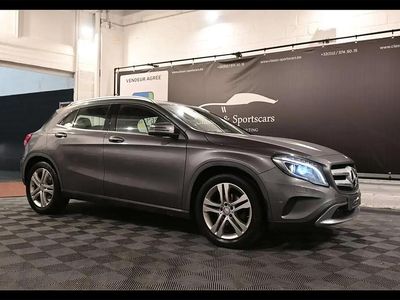 Gris Occasion 2015 Mercedes GLA200 SUV | 9 950 € (Prix assez cher)