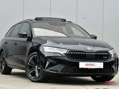Noir Nouvelle 2025 Skoda Octavia RS Break | 43 900 € (Prix assez cher)