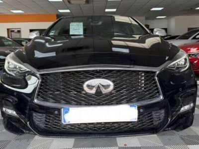 Infiniti Q30