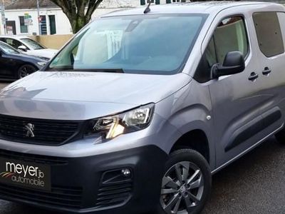 Gris Occasion 2023 Peugeot Partner Monospace | 19 990 € (Prix juste)