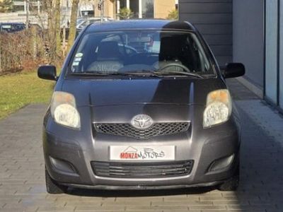 Occasion Toyota Yaris 69 ch (50 kW) 2010 Gris Citadine