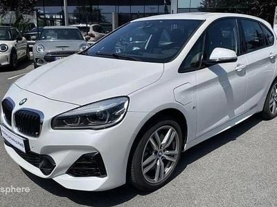 BMW 225