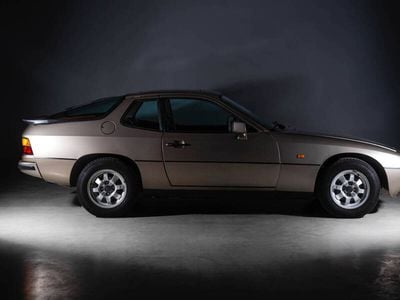 Occasion Porsche 924 125 ch (91 kW) 1983 Beige Coupé