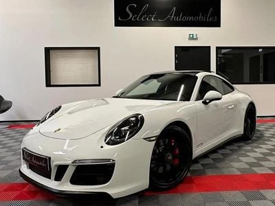 Porsche 911 Carrera 4 GTS