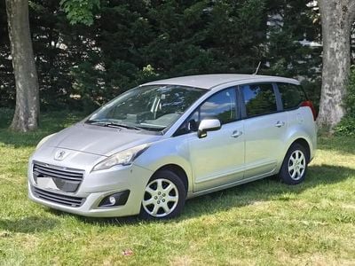 Occasion Peugeot 5008 Active 120 ch (88 kW) 2015 Monospace