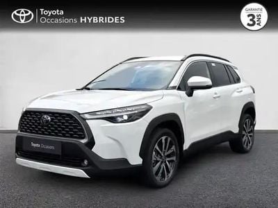 Blanc Nouvelle 2025 Toyota Corolla Cross Business Edition SUV | 34 990 € (Prix juste)