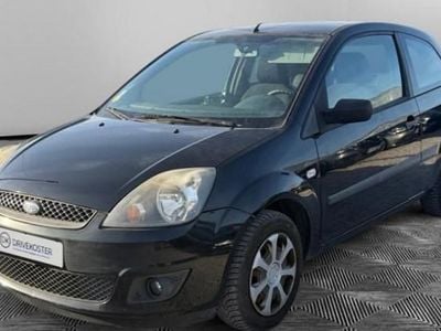 Noir Occasion 2007 Ford Fiesta Berline | 2 990 € (Prix juste)