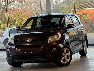 Mauve Occasion 2009 Toyota Urban Cruiser Monospace | 3 250 €