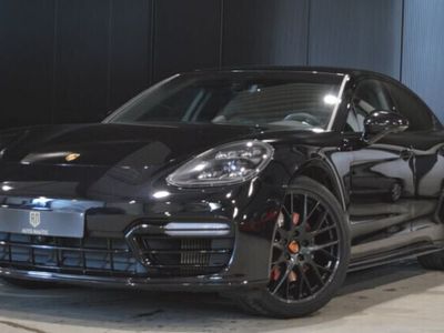 Porsche Panamera 4S