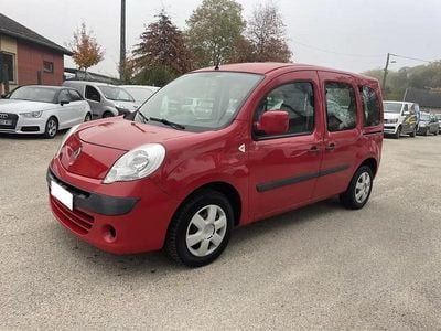 Rouge Occasion 2012 Renault Kangoo Expression | 6 990 € (Prix assez cher)