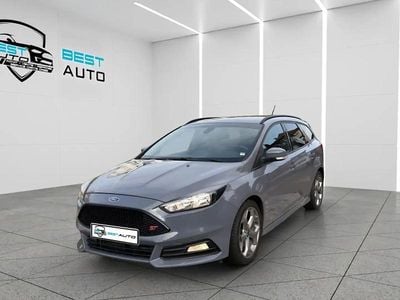 Gris Occasion 2016 Ford Focus ST Break | 14 990 € (Bon prix)