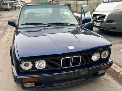 Bleu Occasion 1991 BMW 320 Cabriolet Cabriolet | 13 000 €