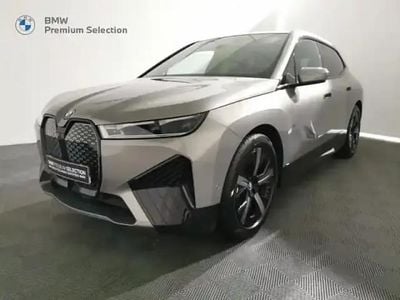 Oxidgrau métallisé Occasion 2023 BMW iX Comfort Edition SUV | 59 990 € (Bon prix)
