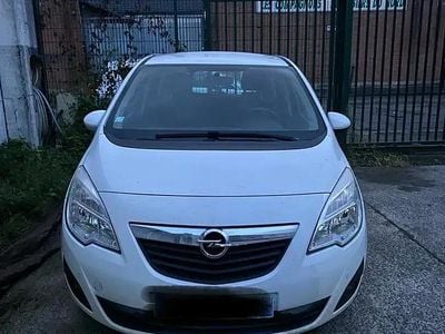 Blanc Occasion 2013 Opel Meriva Cosmo Monospace | 3 800 €