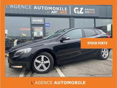 Noir Occasion 2017 Volvo V40 Berline | 13 400 € (Prix juste)