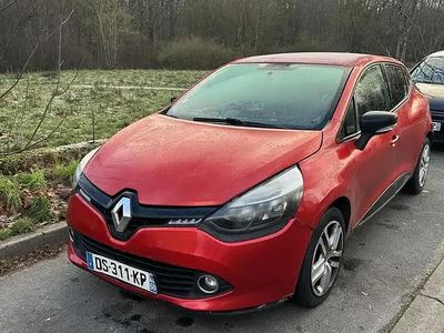 Rouge Occasion 2015 Renault Clio IV Berline | 3 500 € (Super prix)