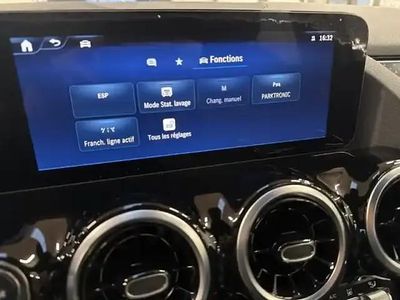 Occasion Mercedes GLA250 Progressive 15 ch (11 kW) 2023 Blanc polaire non métallisé SUV