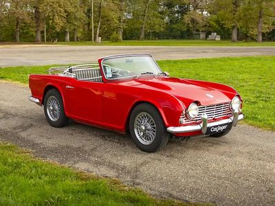Rouge Occasion 1962 Triumph TR4 Cabriolet | 39 000 €