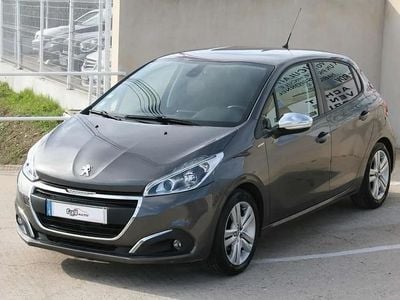 Gris Occasion 2018 Peugeot 208 Style Citadine | 6 990 € (Prix juste)