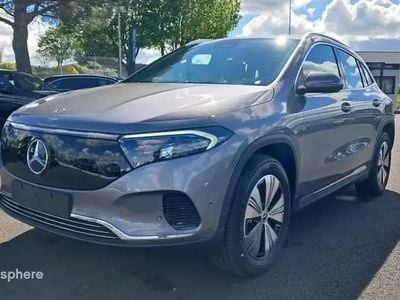 Mercedes EQA250+