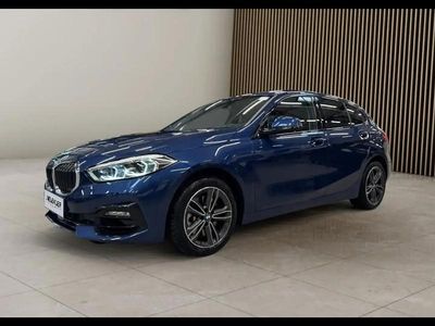 Bleu Occasion 2022 BMW 120 Sport Line Citadine | 32 490 € (Prix juste)