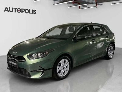 Occasion Kia Ceed 99 ch (72 kW) 2024 Vert Citadine