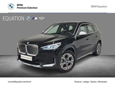 Saphirschwarz métal Occasion 2023 BMW iX1 xLine SUV | 36 900 € (Prix juste)