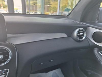 Mercedes GLC300
