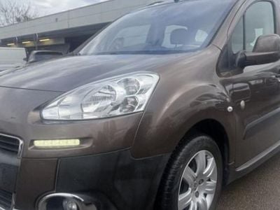 Occasion 2011 Peugeot Partner Tepee Outdoor Monospace | 8 490 €