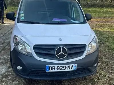 Mercedes Citan 109