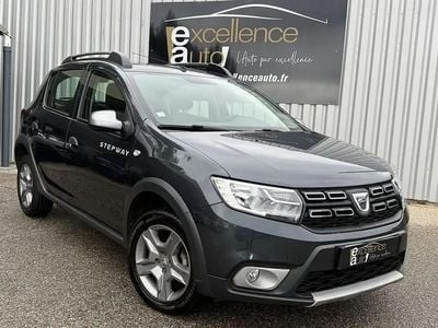 Gris Occasion 2017 Dacia Sandero Stepway Berline | 8 990 € (Prix juste)